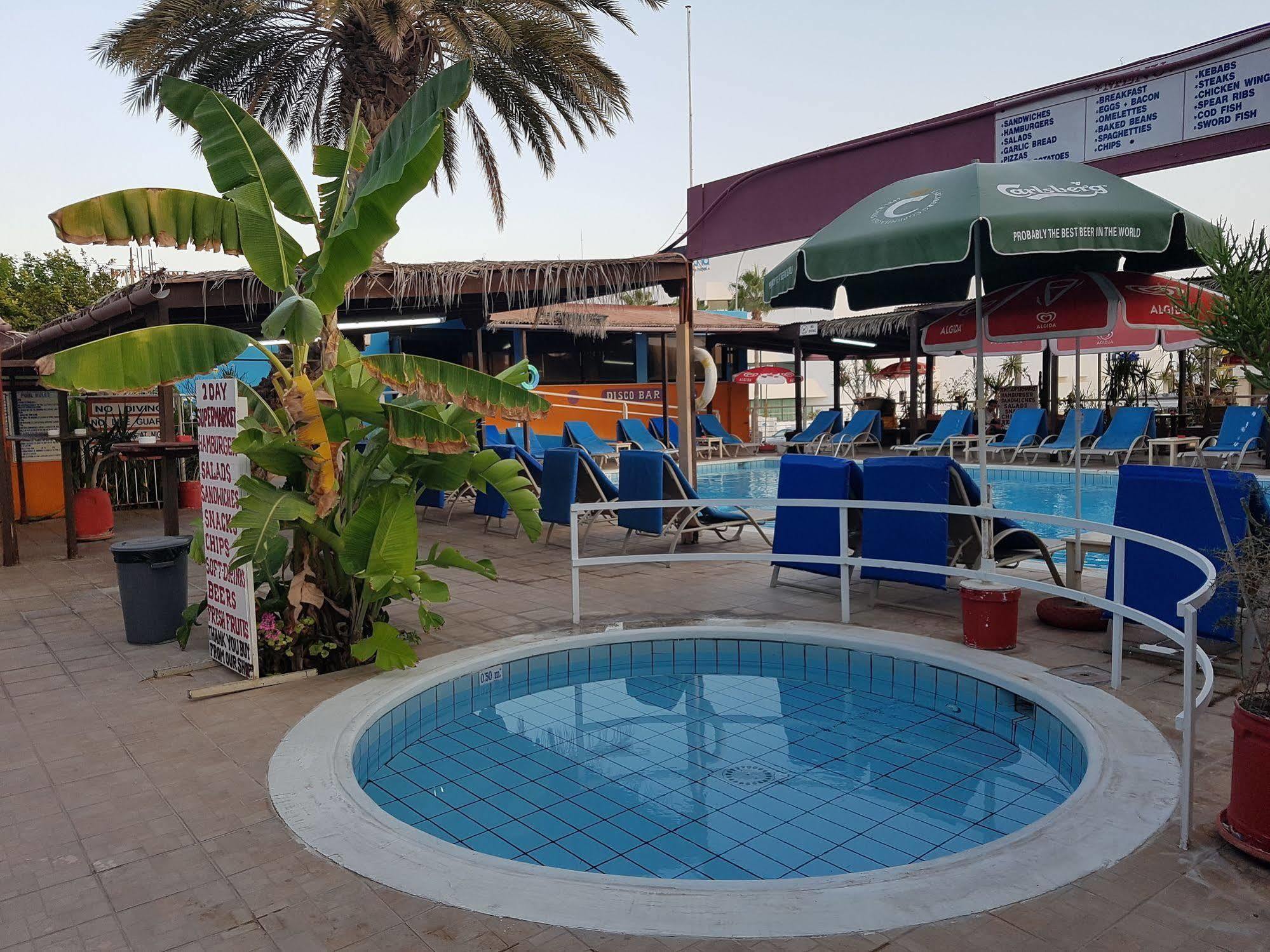 Kkaras Hotel 3 Star Ayia Napa Esterno foto