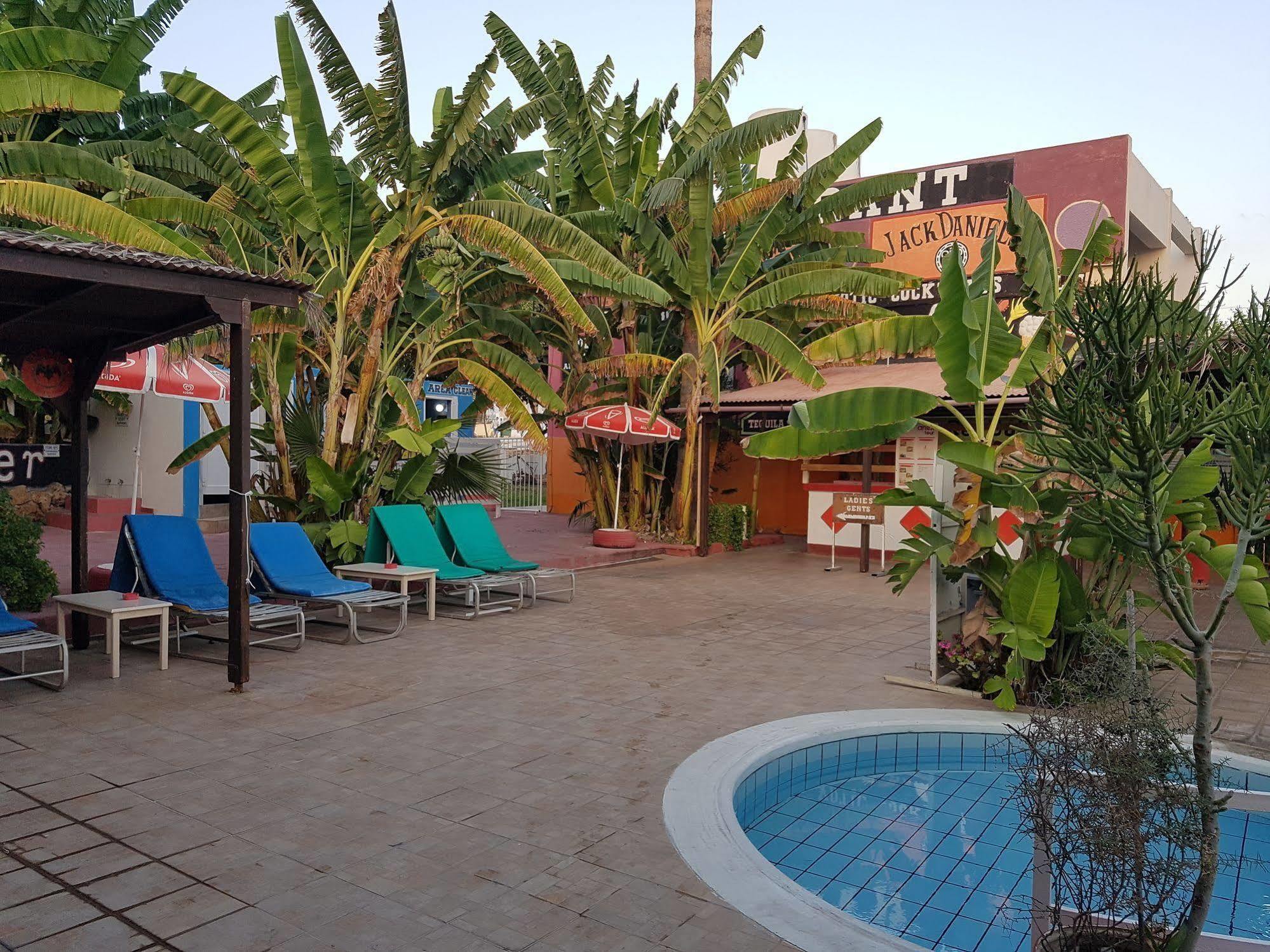 Kkaras Hotel 3 Star Ayia Napa Esterno foto