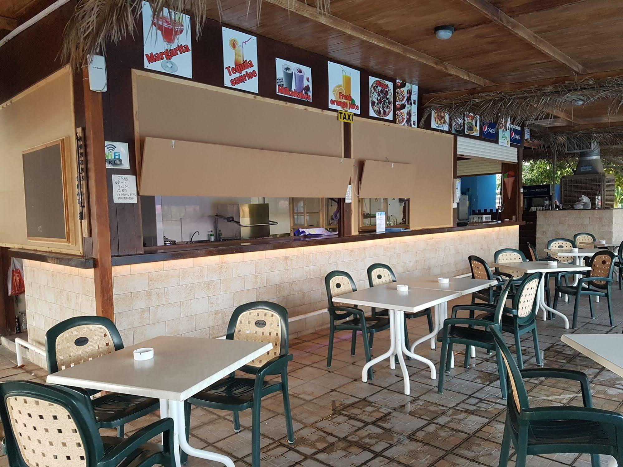 Kkaras Hotel 3 Star Ayia Napa Esterno foto