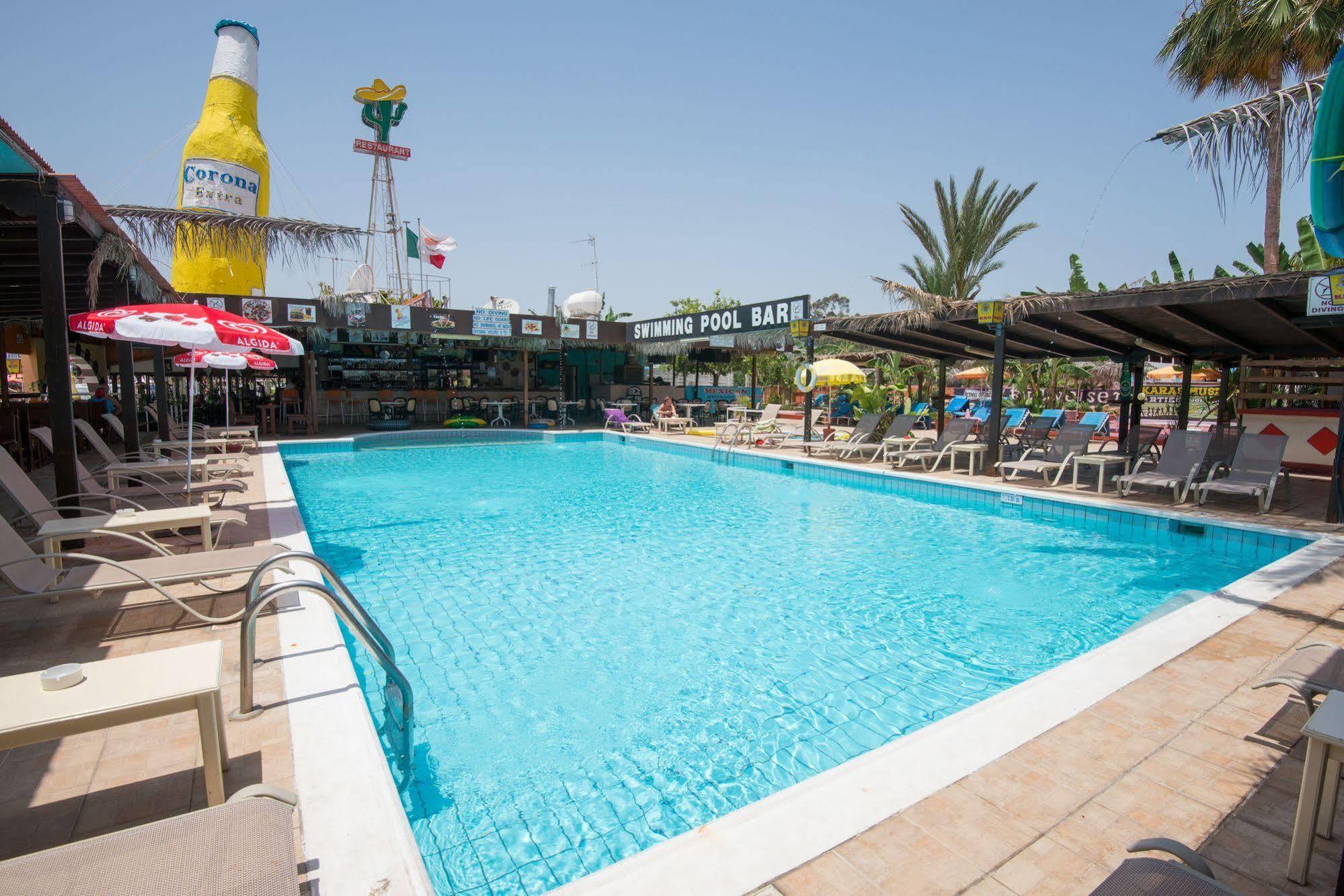 Kkaras Hotel 3 Star Ayia Napa Esterno foto