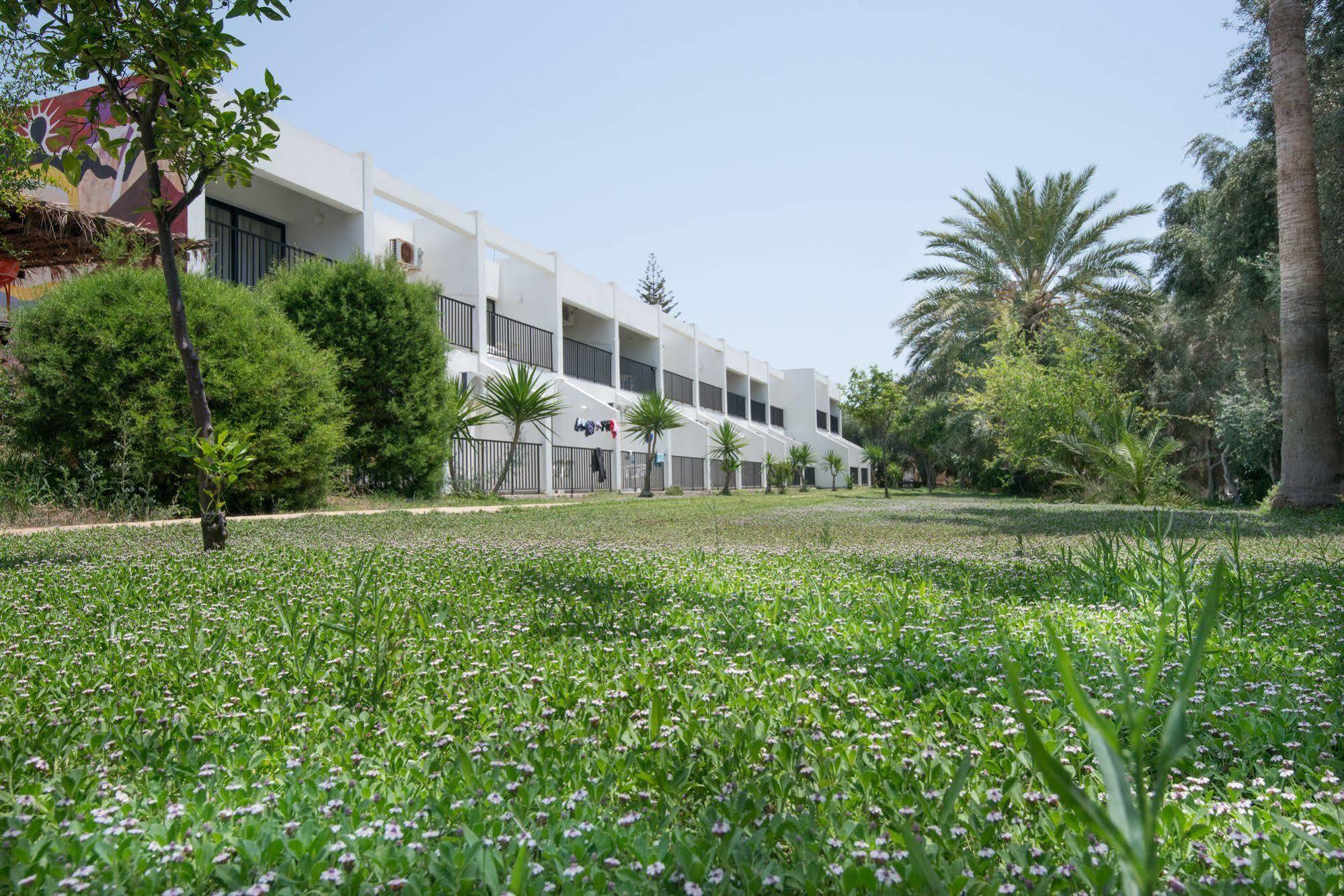 Kkaras Hotel 3 Star Ayia Napa Esterno foto