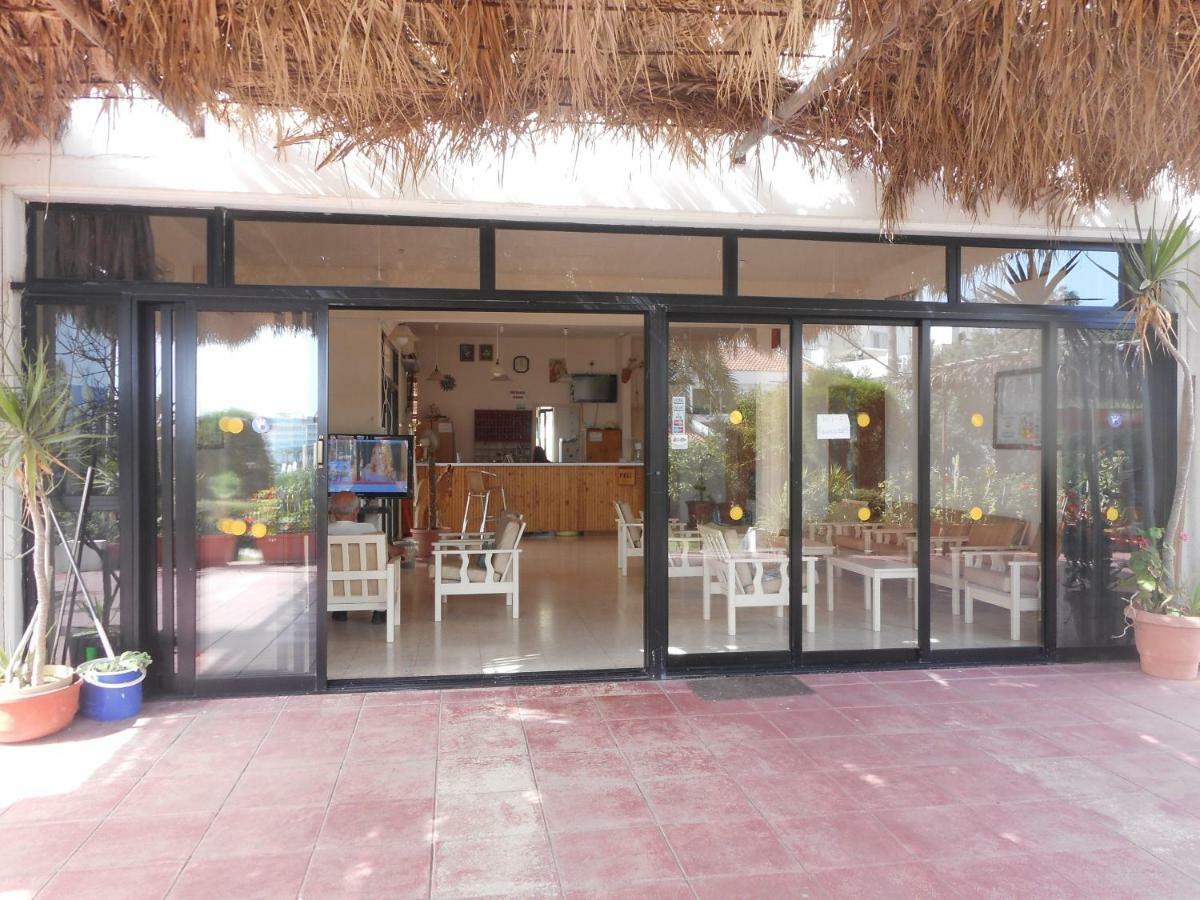 Kkaras Hotel 3 Star Ayia Napa Esterno foto