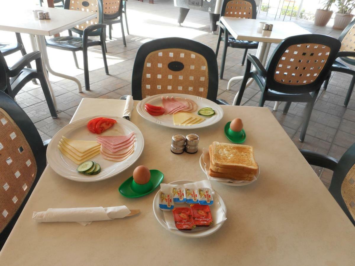 Kkaras Hotel 3 Star Ayia Napa Esterno foto