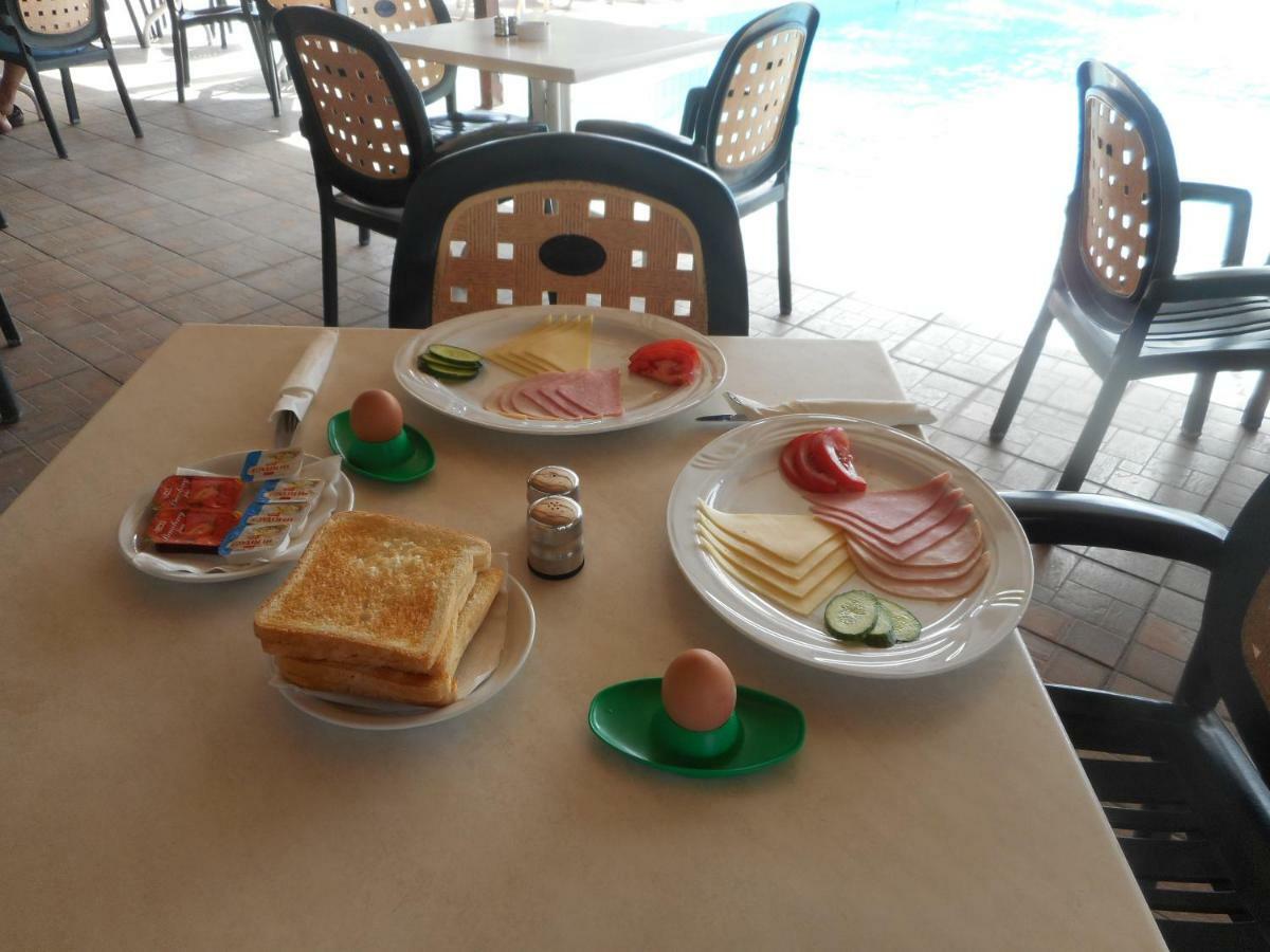 Kkaras Hotel 3 Star Ayia Napa Esterno foto